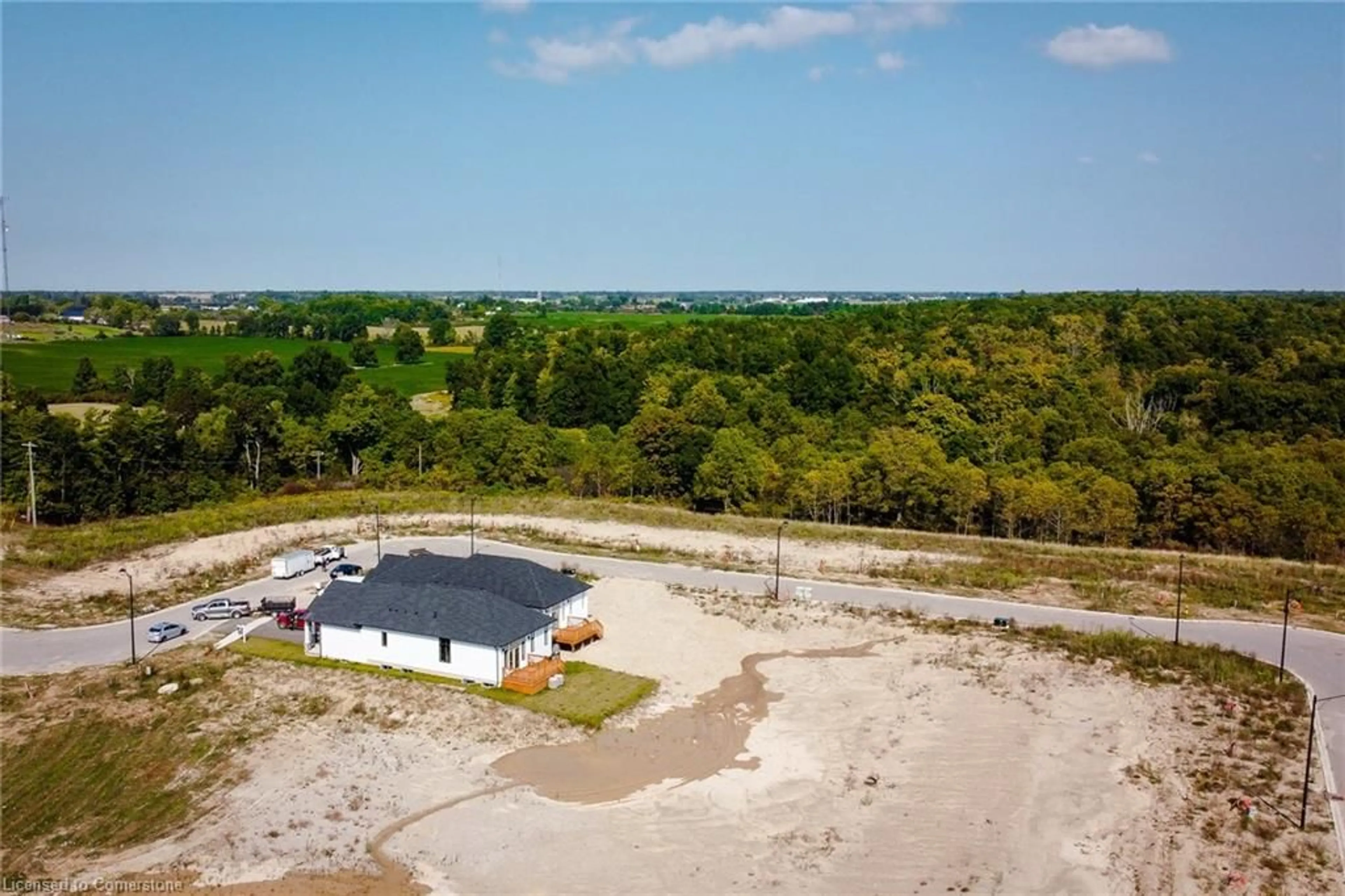 A pic from outside/outdoor area/front of a property/back of a property/a pic from drone, water/lake/river/ocean view for 113 Pike Creek Dr, Cayuga Ontario N0A 1E0