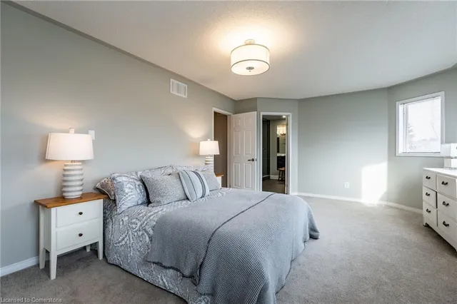 Additional property image - 2 Fenwick Pl