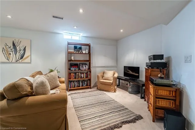 Additional property image - 2 Fenwick Pl