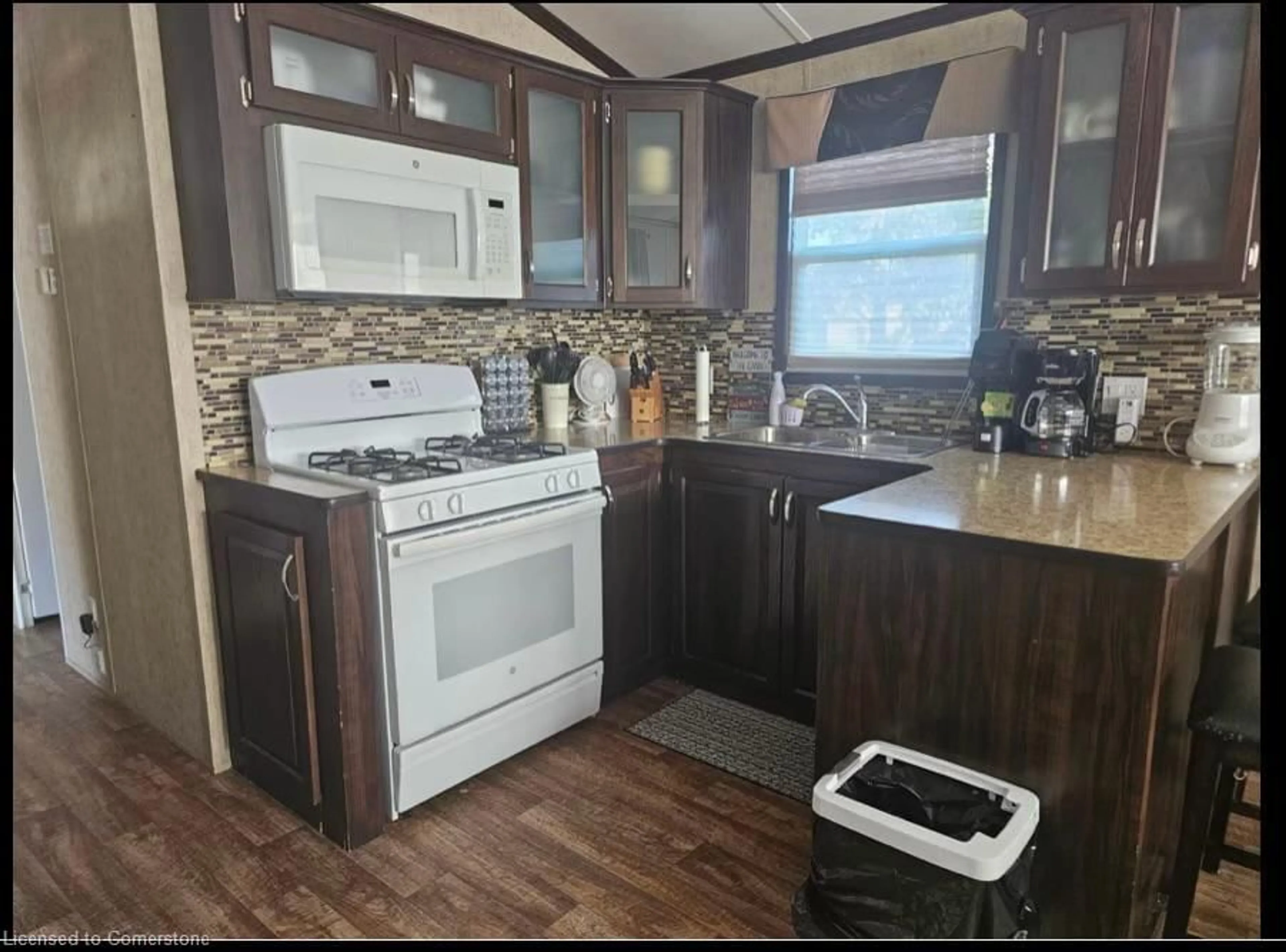 Standard kitchen, unknown for 45 Quarry View Villge, Sherkston Ontario L0S 1R0