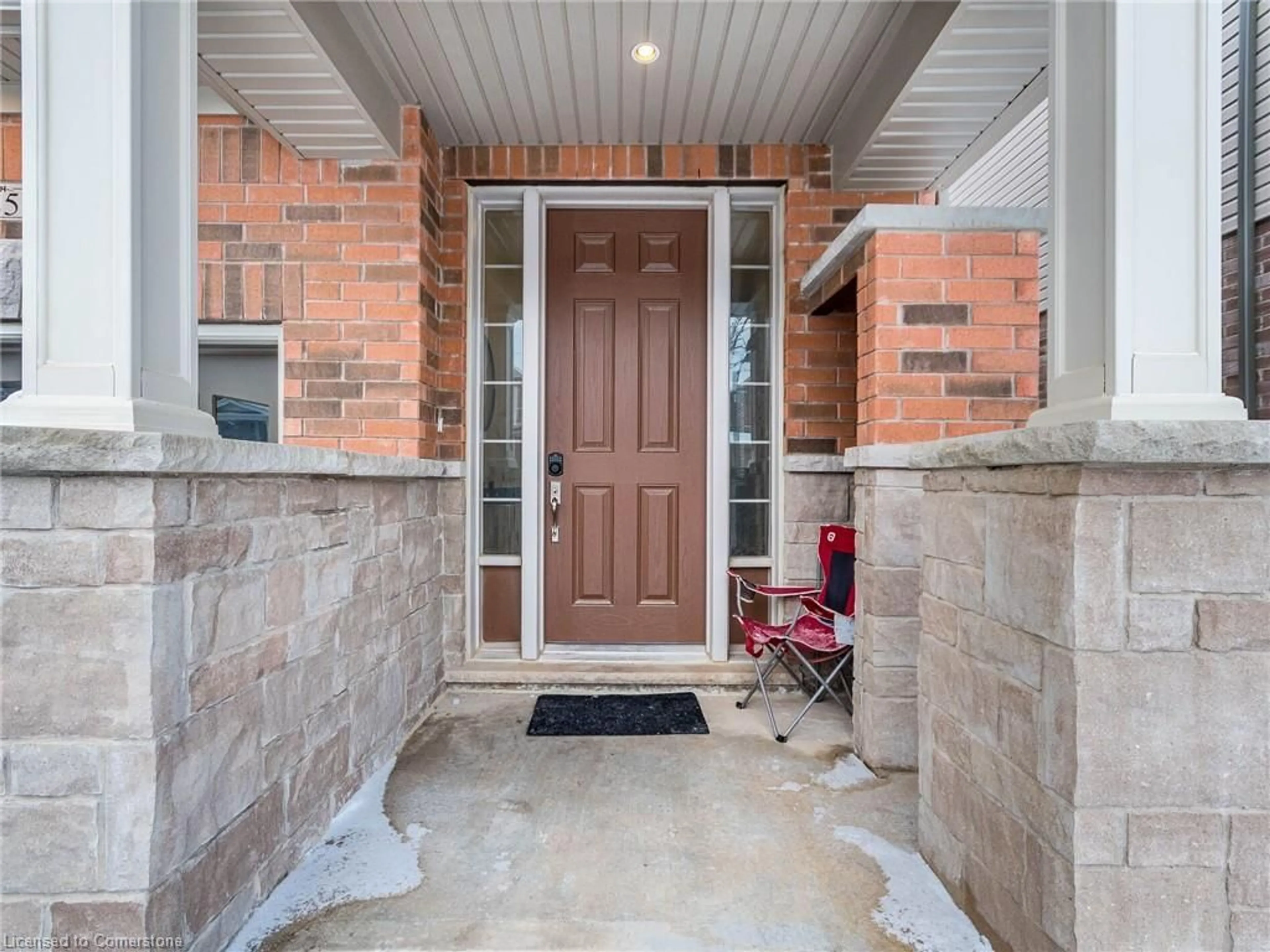 Indoor entryway for 85 Broadacre Dr, Kitchener Ontario N2R 0S5