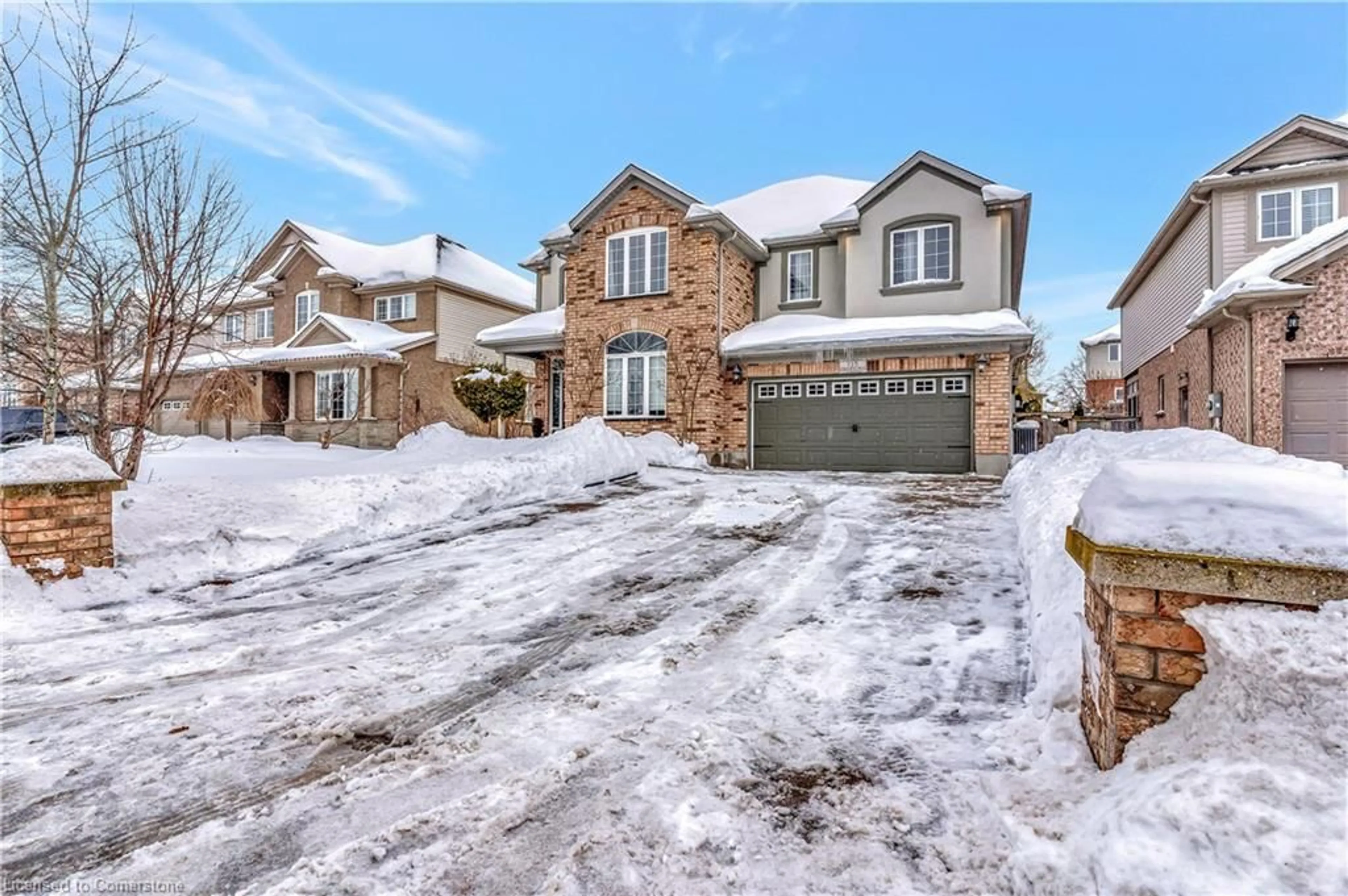 Home with brick exterior material, street for 715 Cedar Bend Dr, Waterloo Ontario N2V 2R2