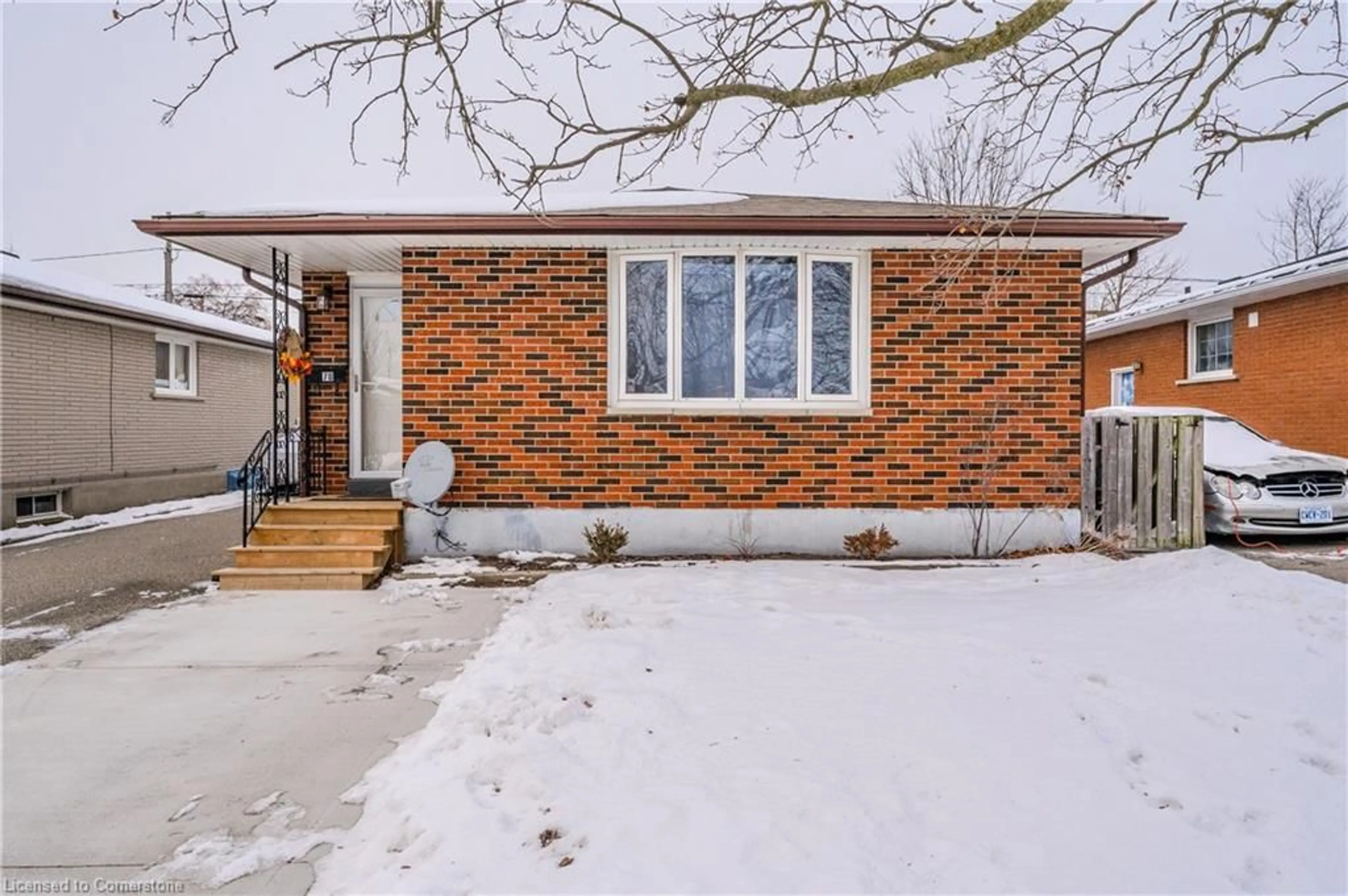 Home with brick exterior material, street for 78 Linnwood Ave, Cambridge Ontario N1R 1V3