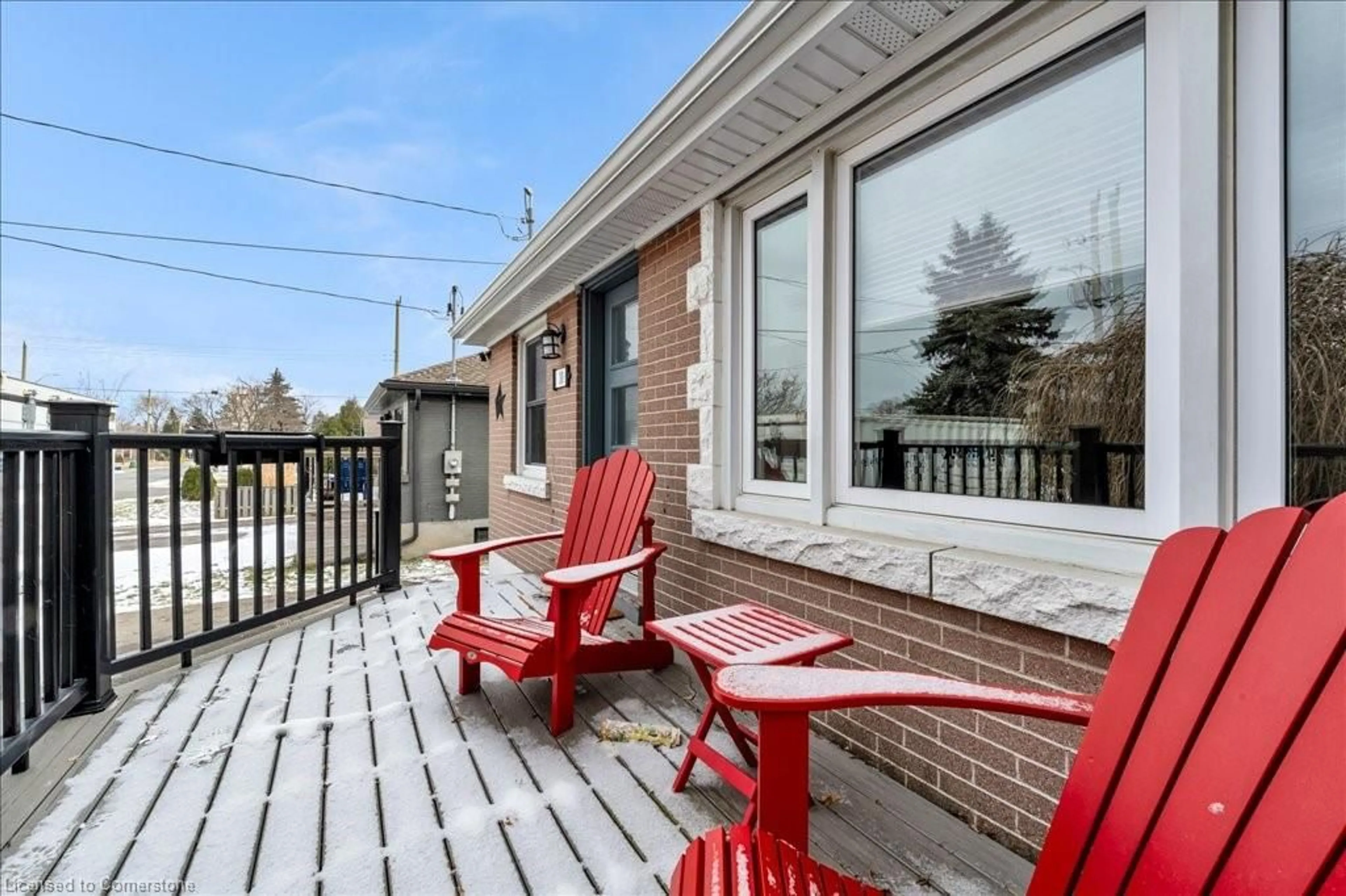 Patio, street for 10 Cheryl Ave, Hamilton Ontario L8V 1X9