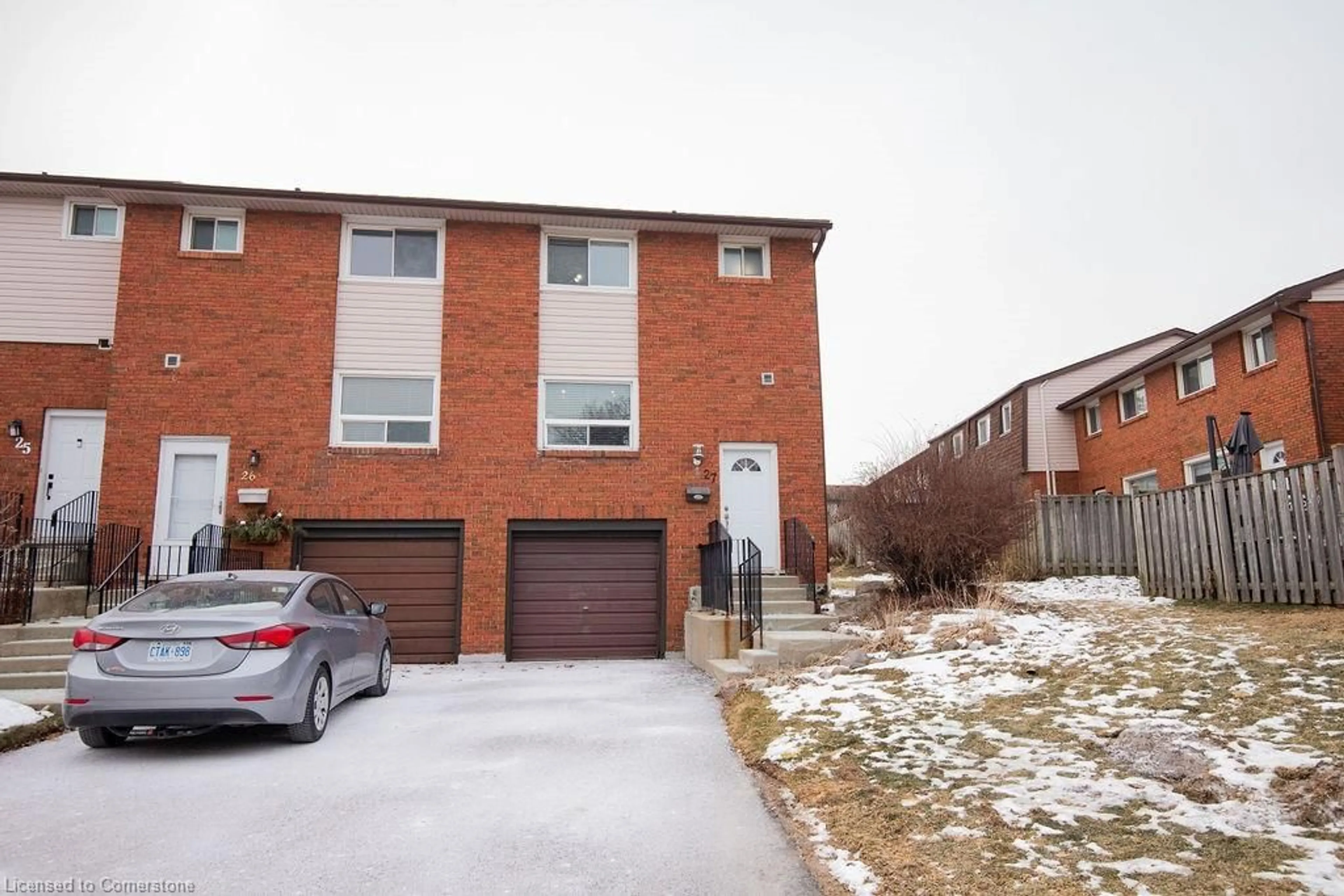 Home with brick exterior material, street for 90 Magnolia Dr #27, Hamilton Ontario L9C 6R9