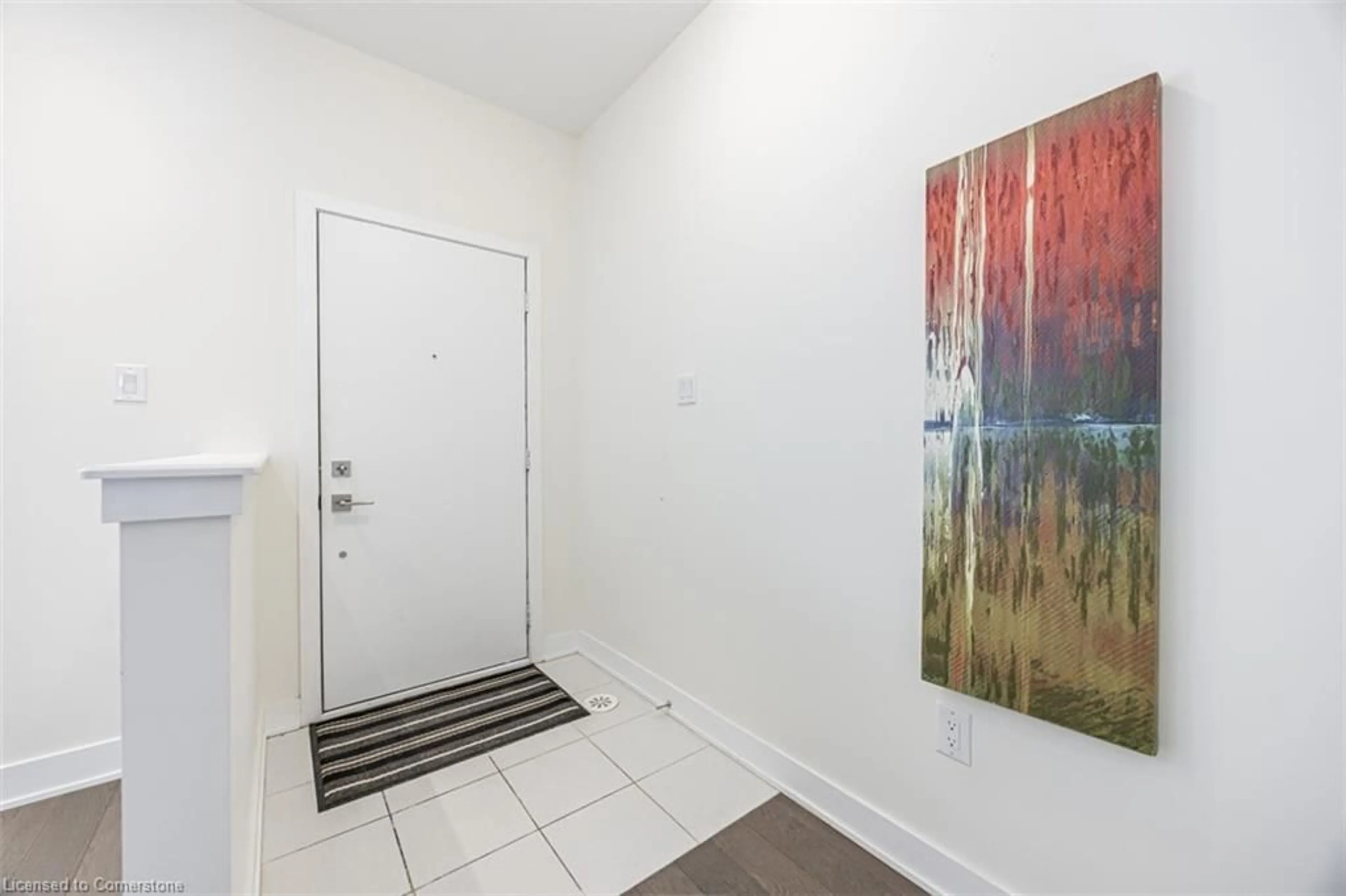 Indoor entryway for 121 William Duncan Rd, Toronto Ontario M3K 0B7