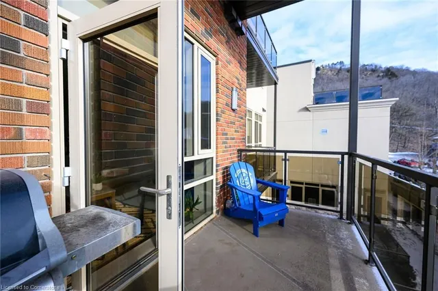 Additional property image - 397 King St Unit 205