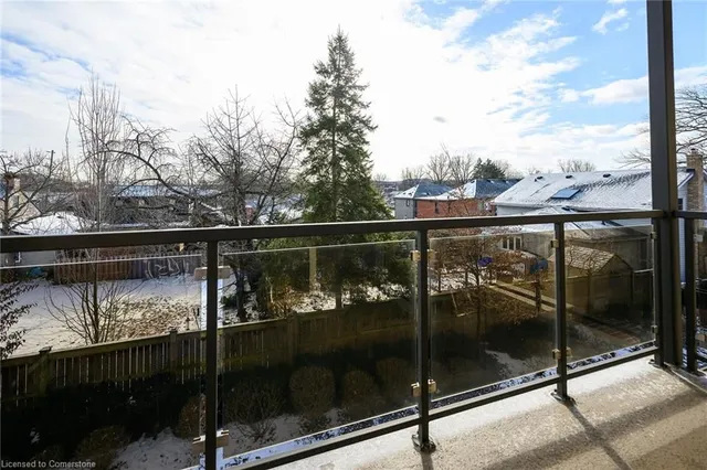Additional property image - 397 King St Unit 205
