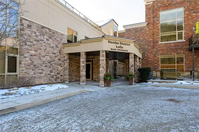 Additional property image - 397 King St Unit 205