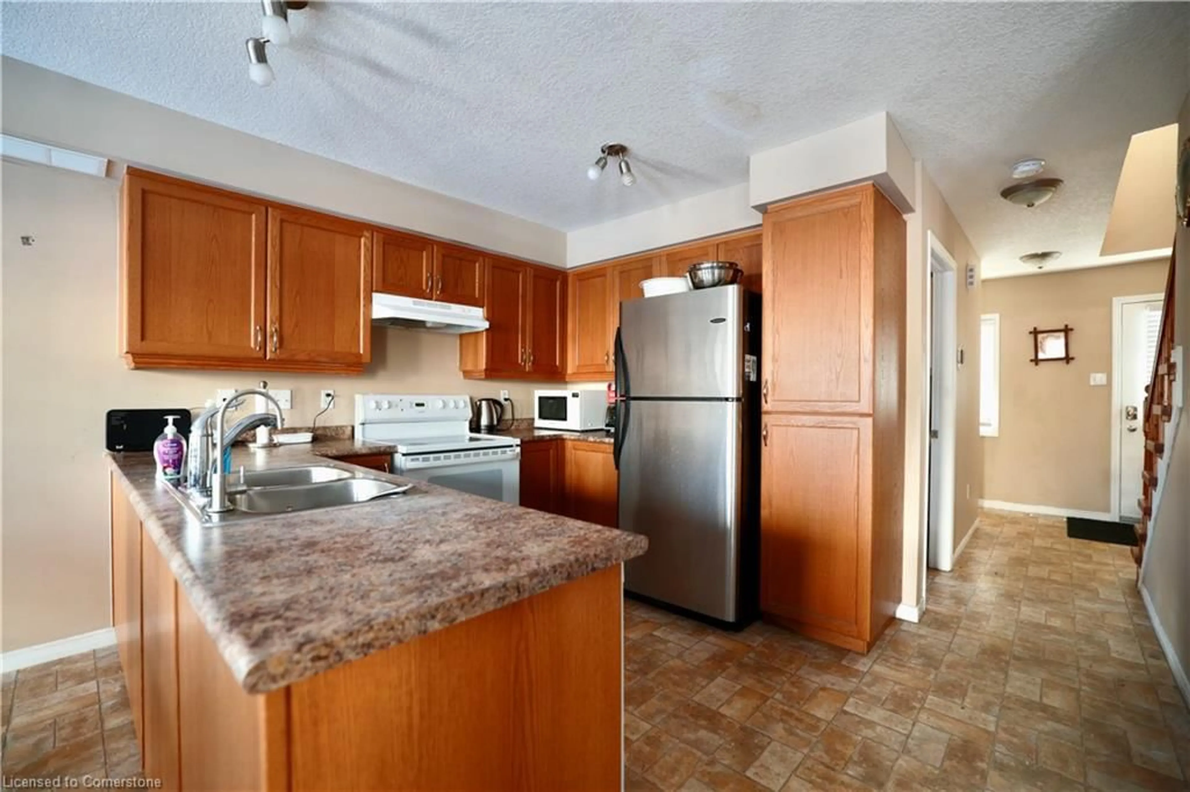 Standard kitchen, unknown for 590 Goldthread St, Waterloo Ontario N2V 2X6