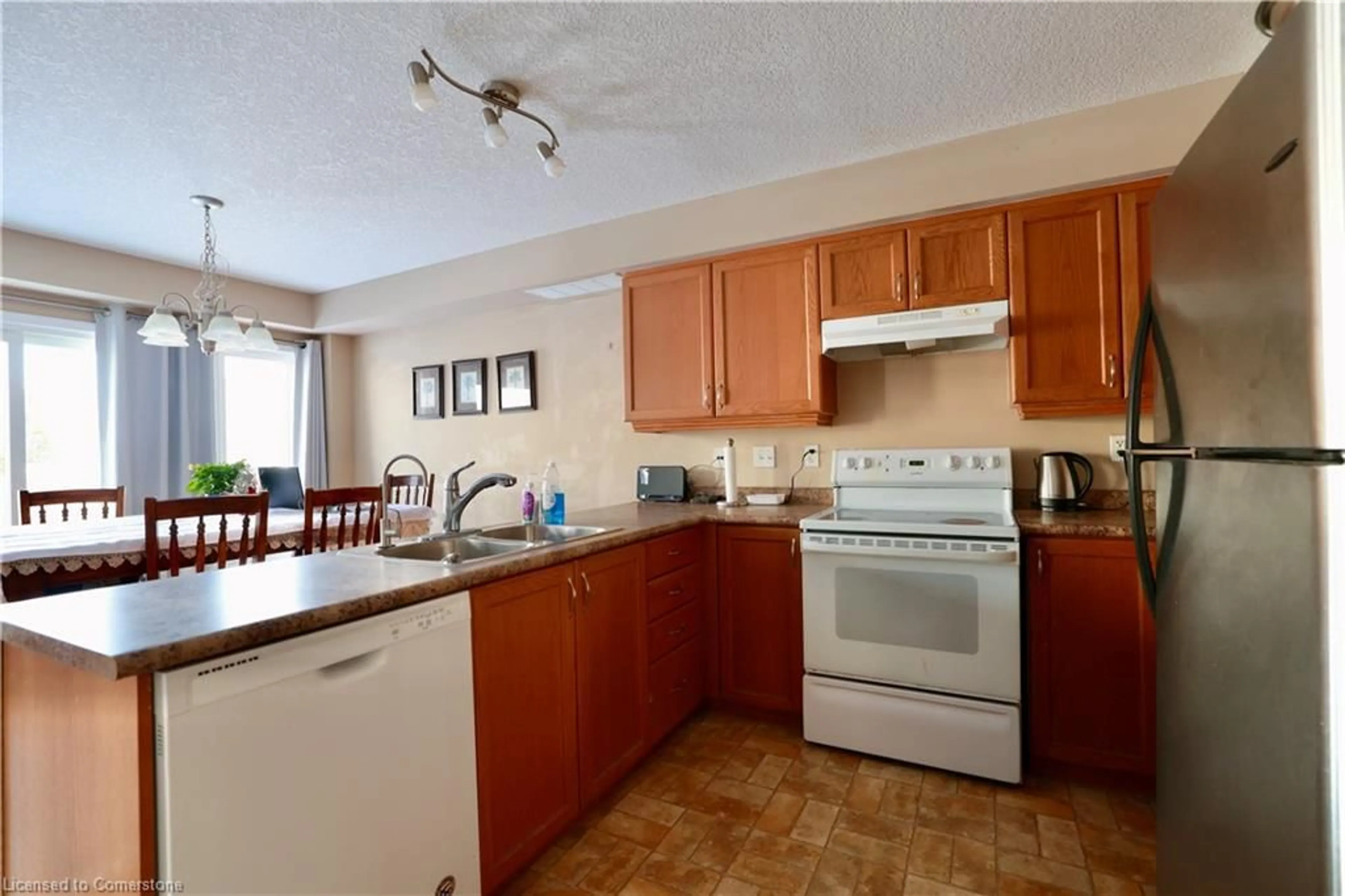 Standard kitchen, unknown for 590 Goldthread St, Waterloo Ontario N2V 2X6