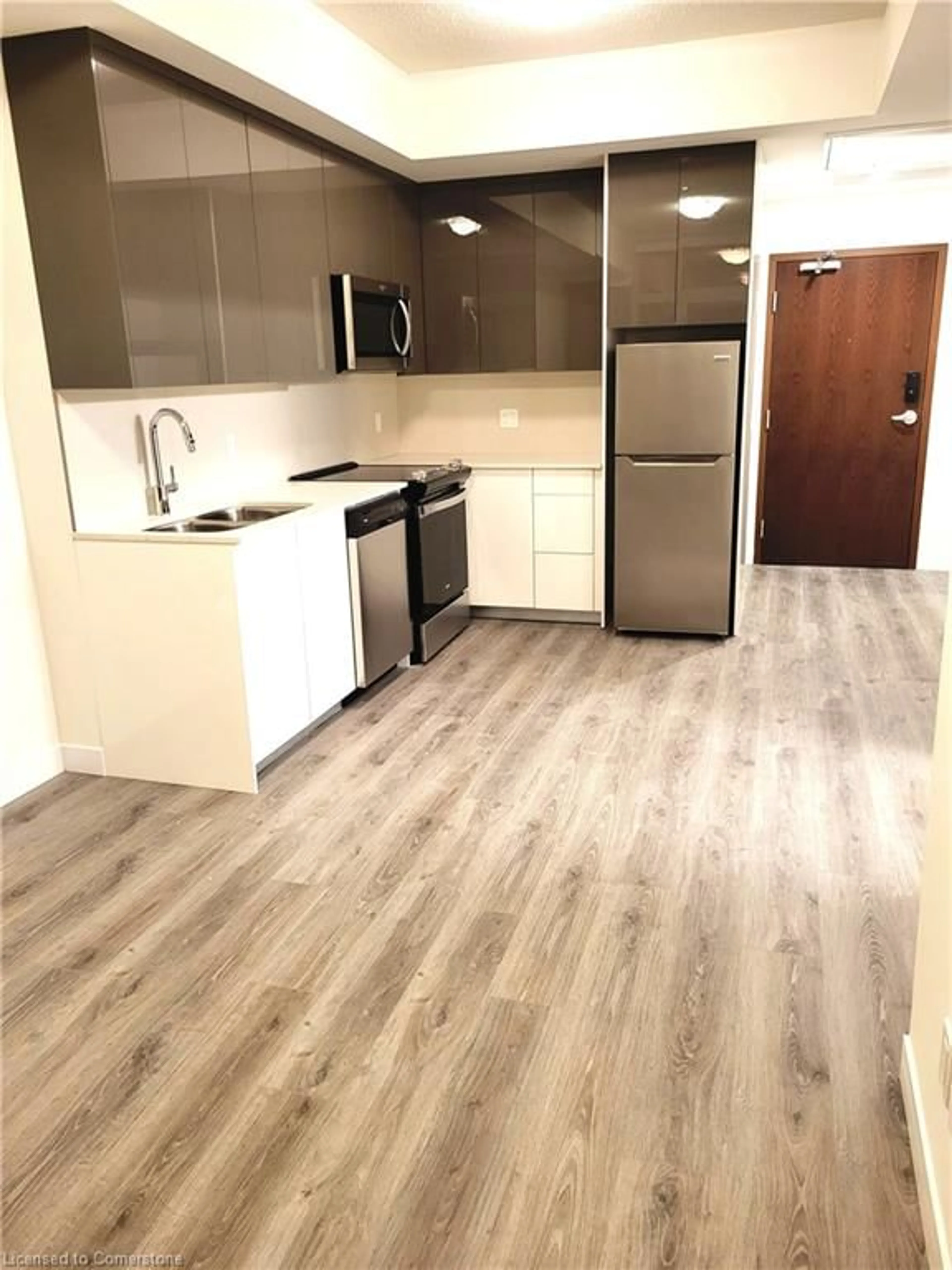 Standard kitchen, wood/laminate floor for 60 Frederick St #2713, Kitchener Ontario N2H 0C7