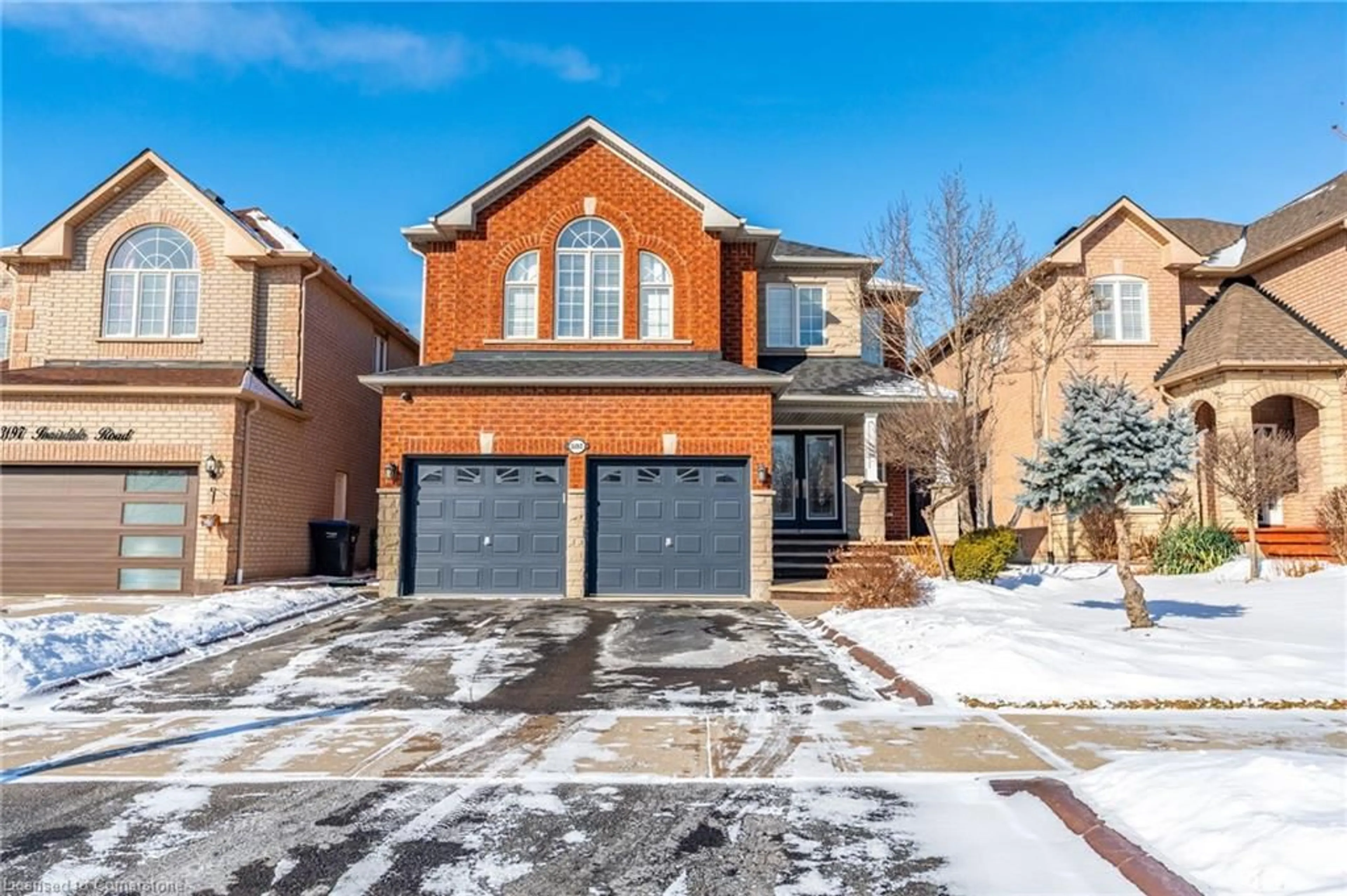 Home with brick exterior material, street for 3193 Innisdale Rd, Mississauga Ontario L5N 7T3