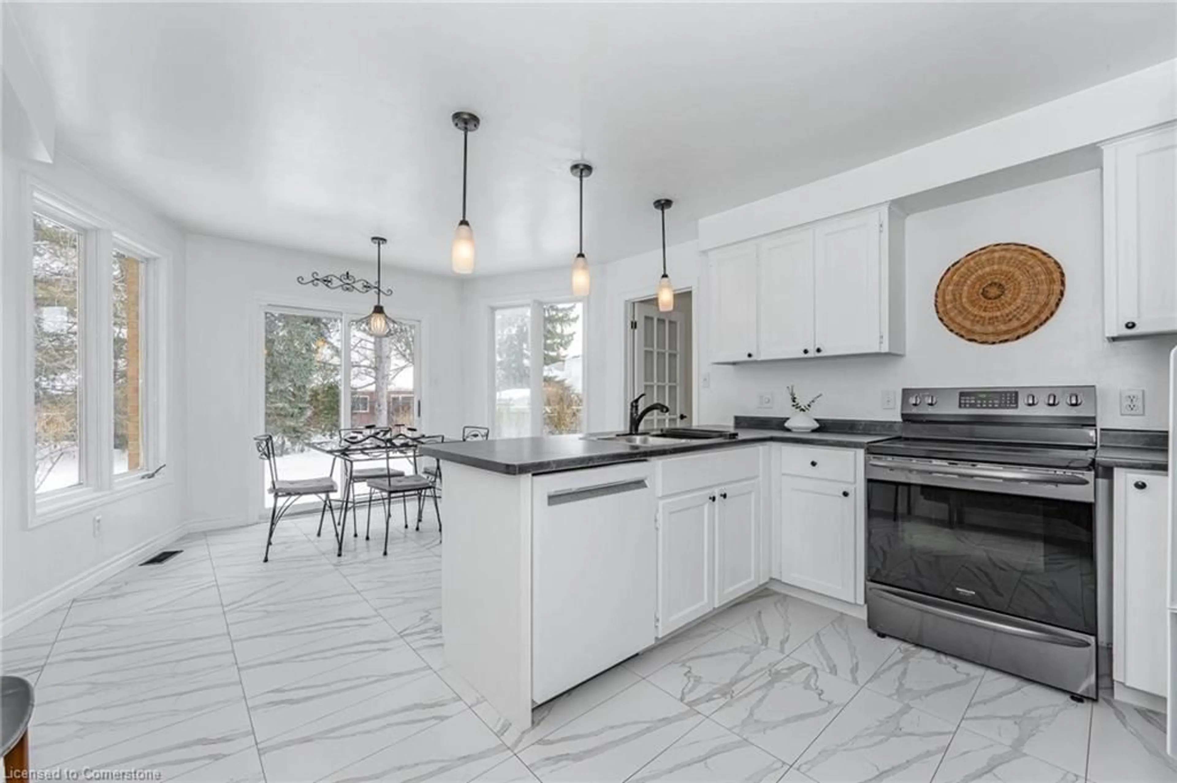 Open concept kitchen, ceramic/tile floor for 42 Hands Dr, Guelph Ontario N1G 3H3