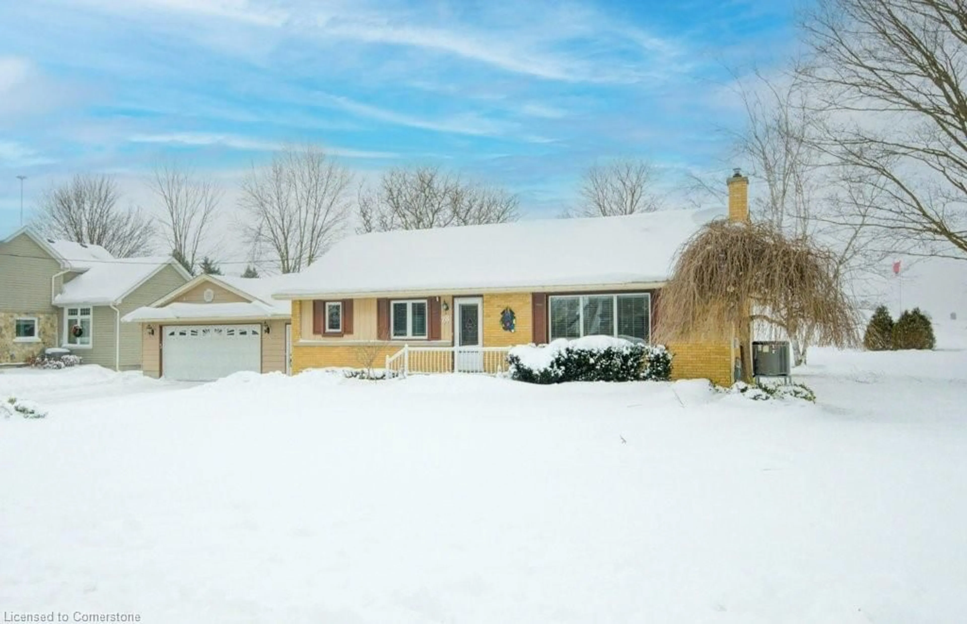 Home with vinyl exterior material, street for 28 Covered Bridge Dr, West Montrose Ontario N0B 2V0