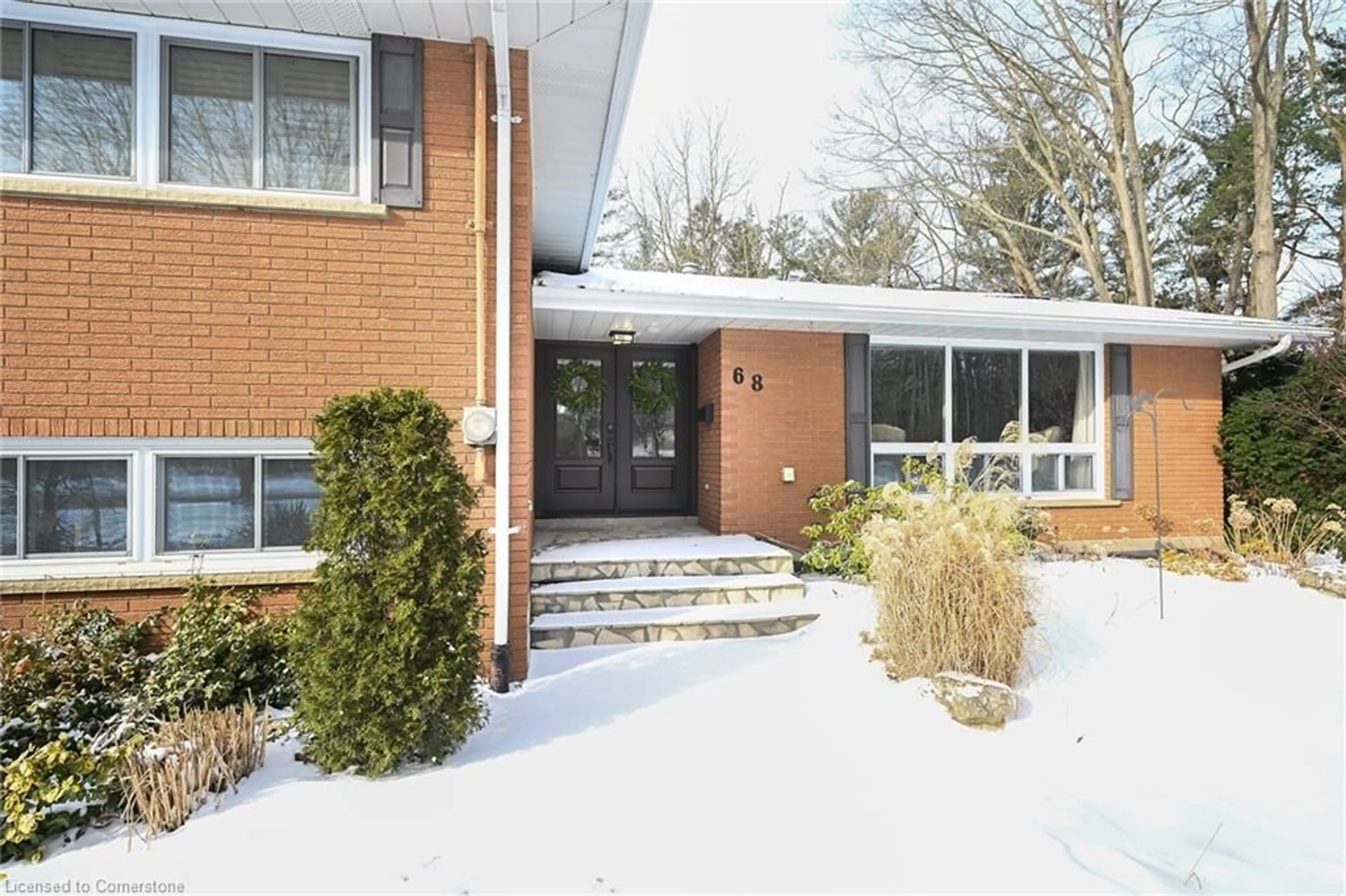 Home with brick exterior material, unknown for 68 Holden Ave, Simcoe Ontario N3Y 4E5