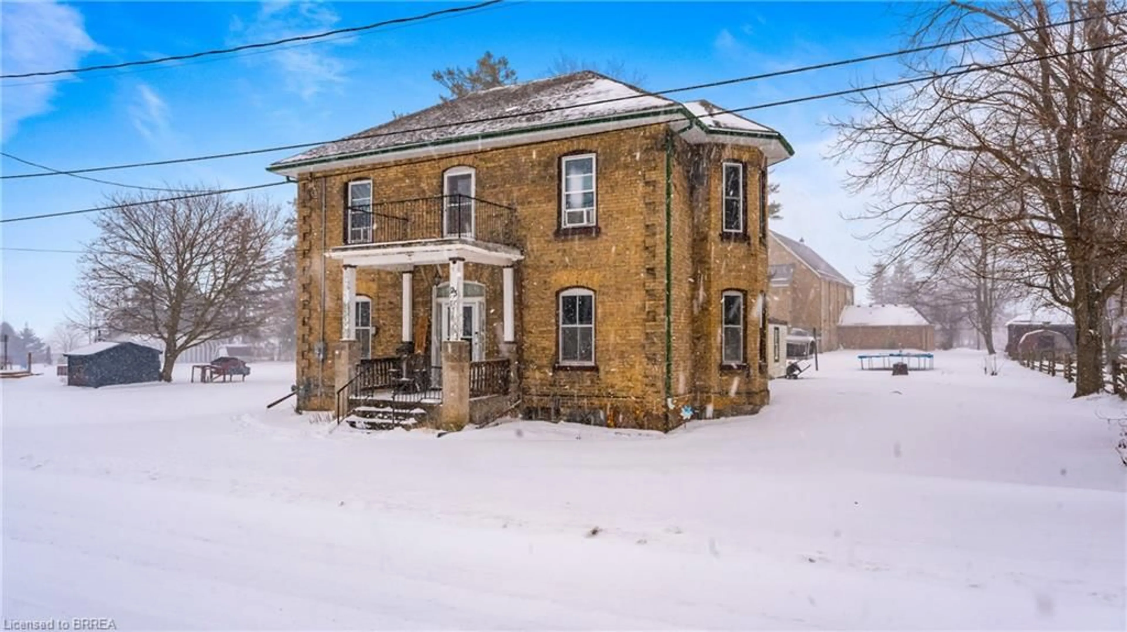 A pic from outside/outdoor area/front of a property/back of a property/a pic from drone, building for 23 Victoria St, Princeton Ontario N0J 1V0