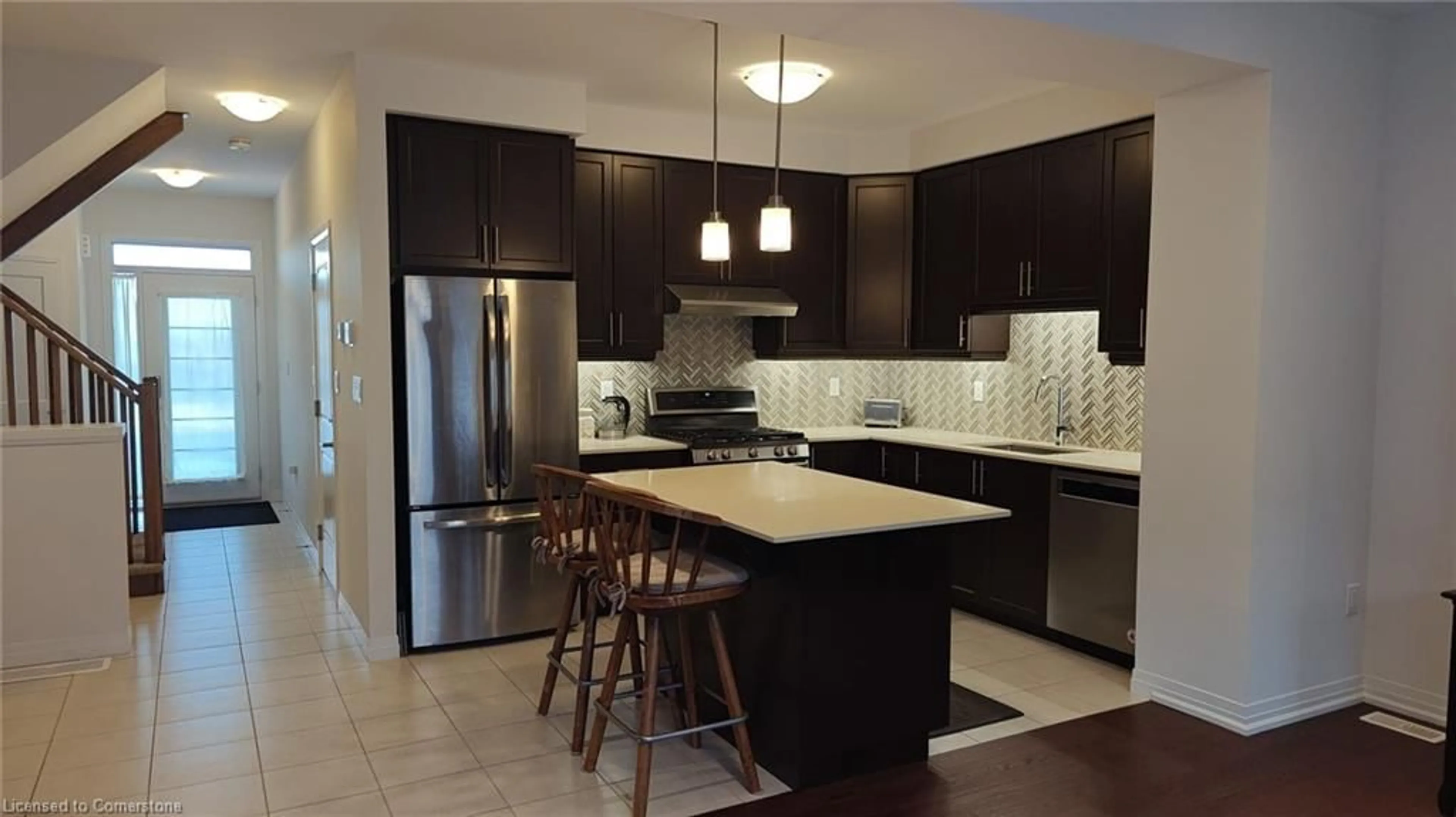 Open concept kitchen, ceramic/tile floor for 5046 Connor Dr, Beamsville Ontario L3J 0S1