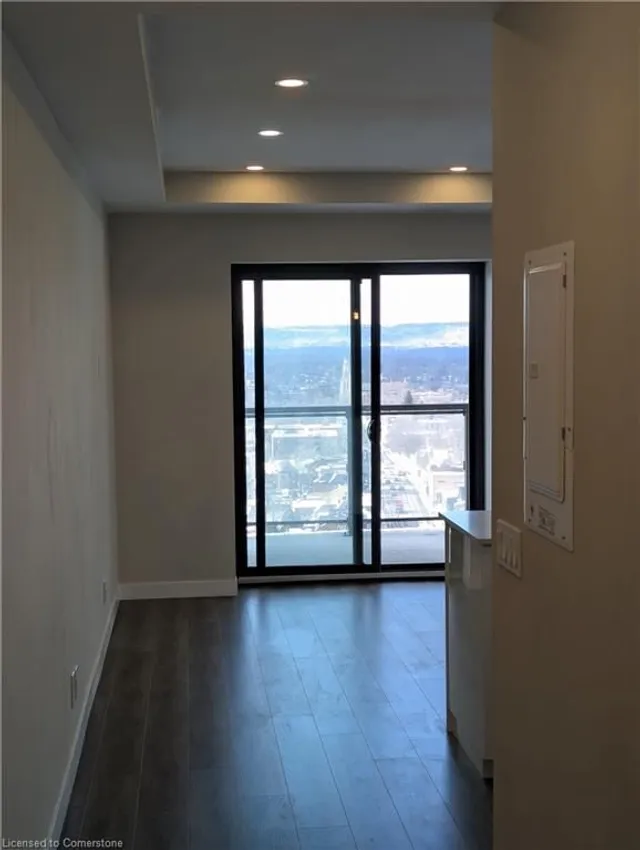 Additional property image - 15 Queen St Unit 1707