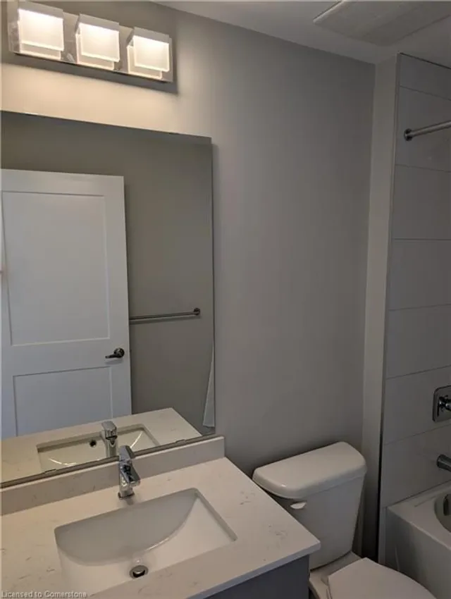 Additional property image - 15 Queen St Unit 1707