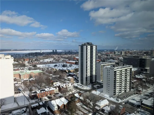 Additional property image - 15 Queen St Unit 1707
