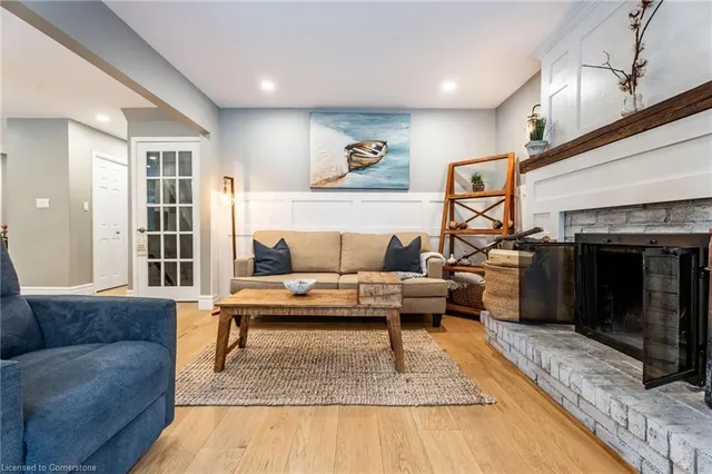 Additional property image - 371 Knightsbridge Cres