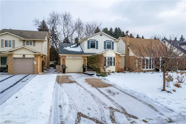 Additional property image - 371 Knightsbridge Cres