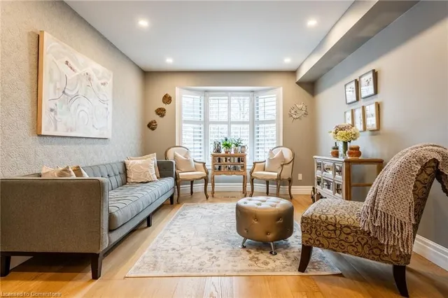 Additional property image - 371 Knightsbridge Cres