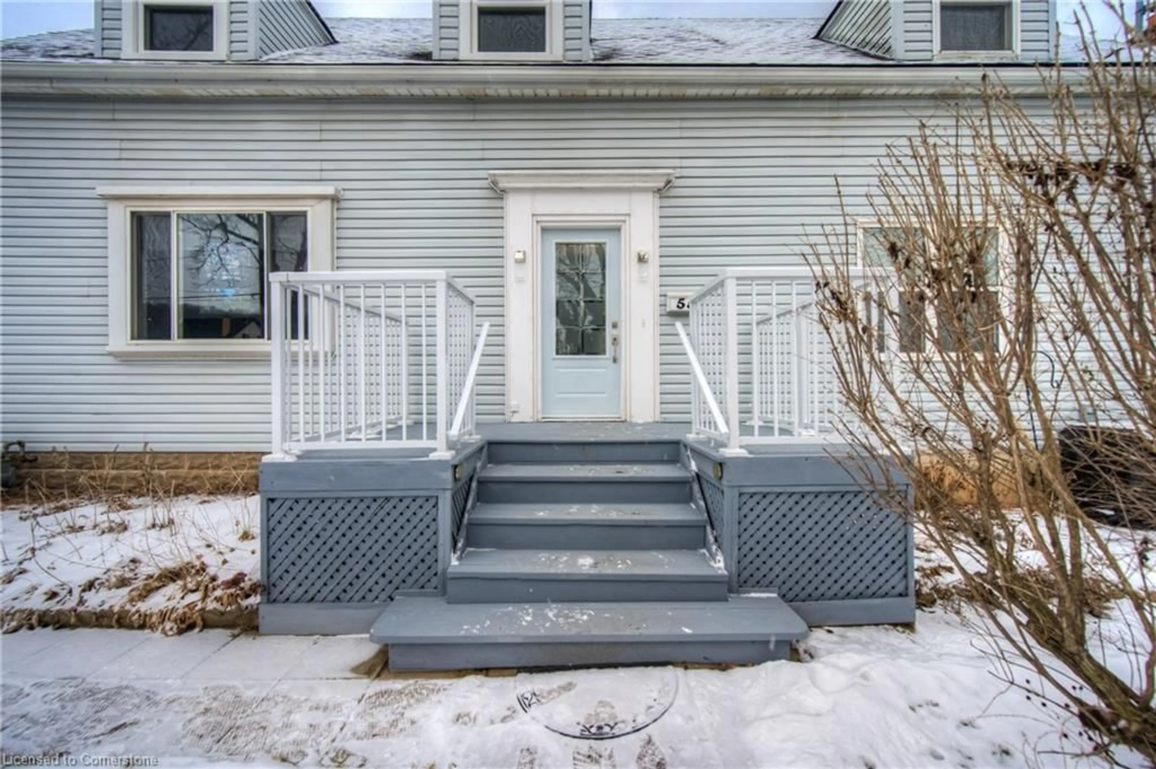 Stairs for 55 Wellington St, Hamilton Ontario L8N 2P9