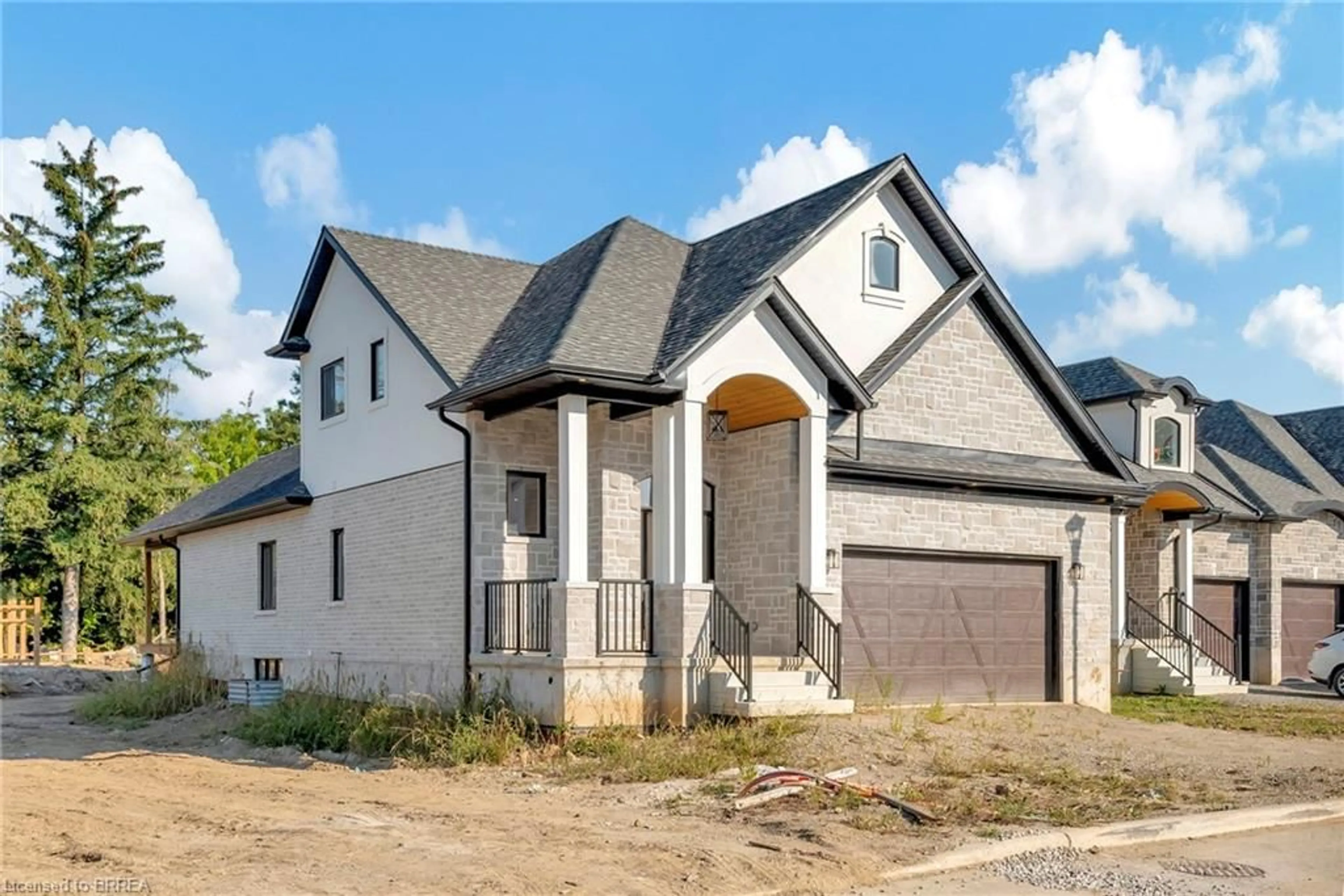 Home with brick exterior material, street for 242 Mount Pleasant St #18, Brantford Ontario N3T 1V1