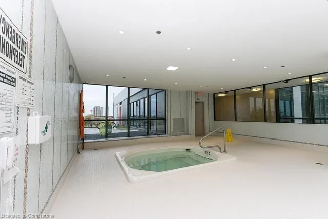 Additional image 2 of 55 Eglinton Ave Unit 405