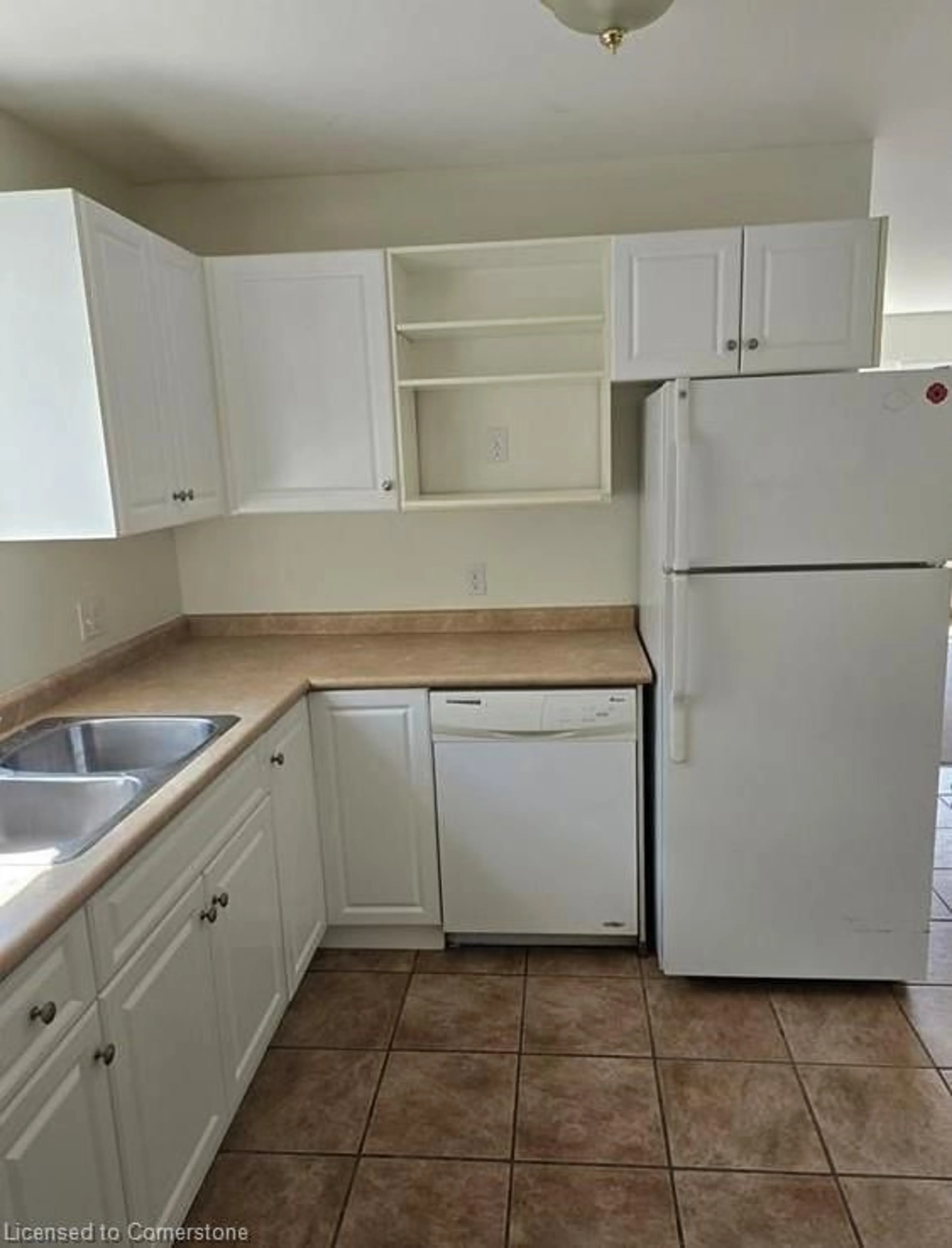 Standard kitchen, unknown for 14 Columbia St, Waterloo Ontario N2L 3K3