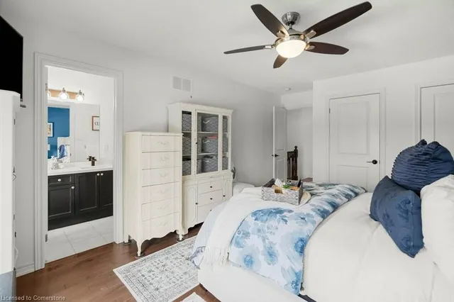 Additional property image - 2220 Queensway Dr Unit 13
