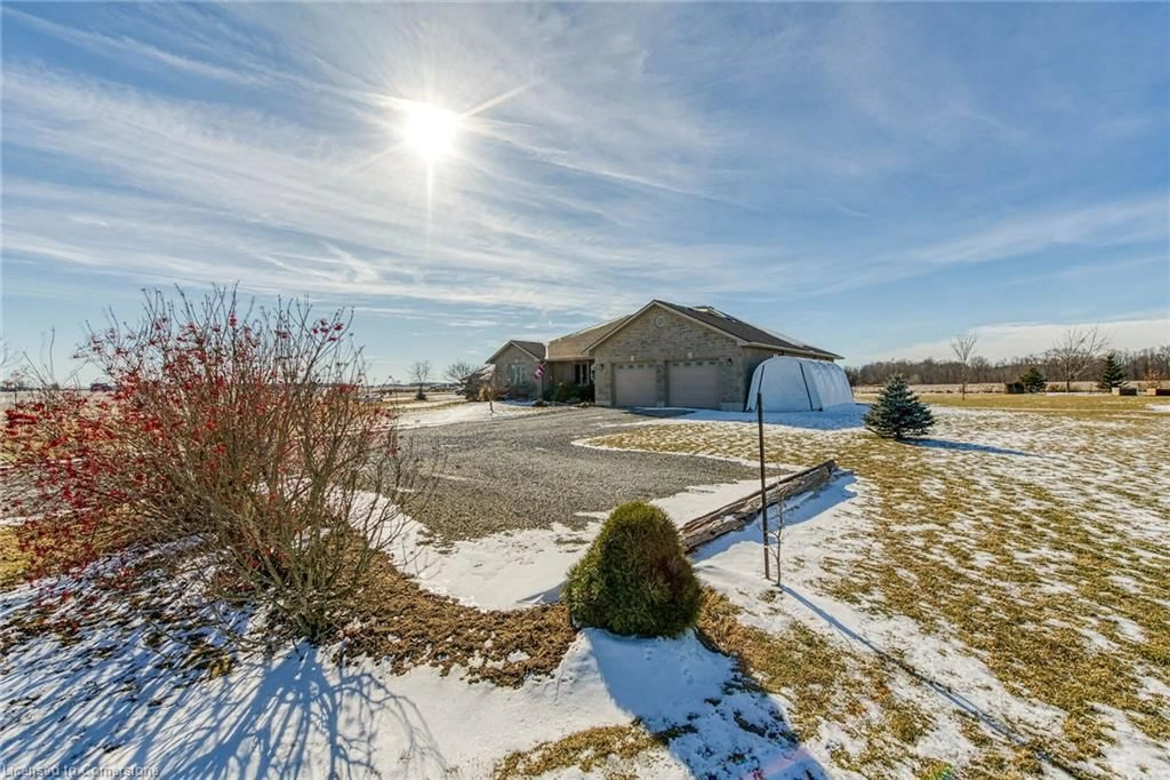 A pic from outside/outdoor area/front of a property/back of a property/a pic from drone, unknown for 1950 Cheapside Rd, Hagersville Ontario N0A 1H0