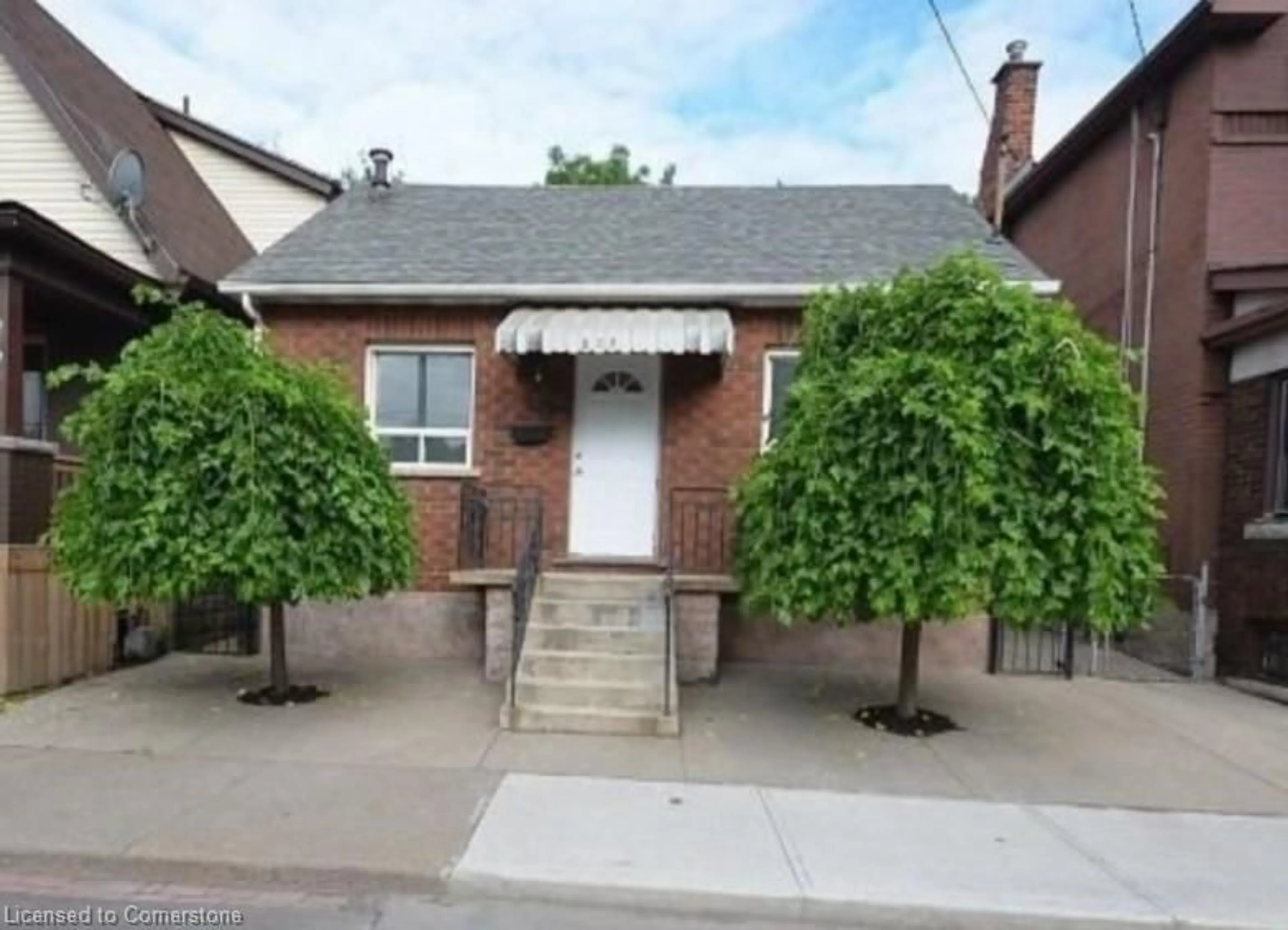 Home with brick exterior material, street for 279 Wentworth St, Hamilton Ontario L8L 5V9