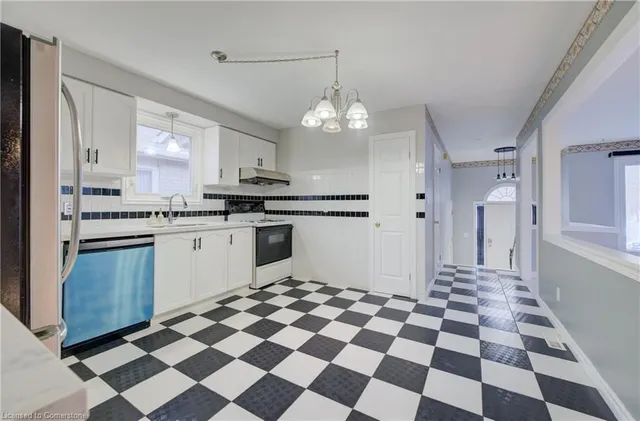 Additional property image - 62 Robson Cres