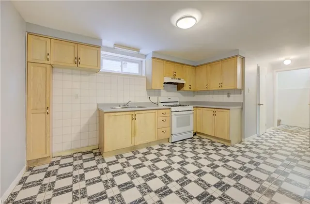 Additional property image - 62 Robson Cres