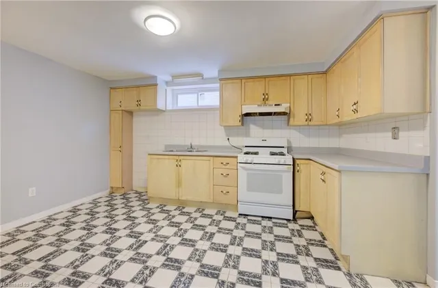 Additional property image - 62 Robson Cres