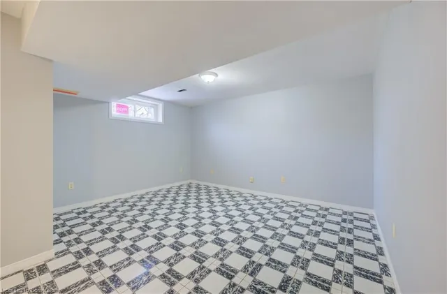 Additional property image - 62 Robson Cres