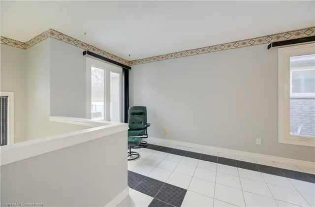Additional property image - 62 Robson Cres
