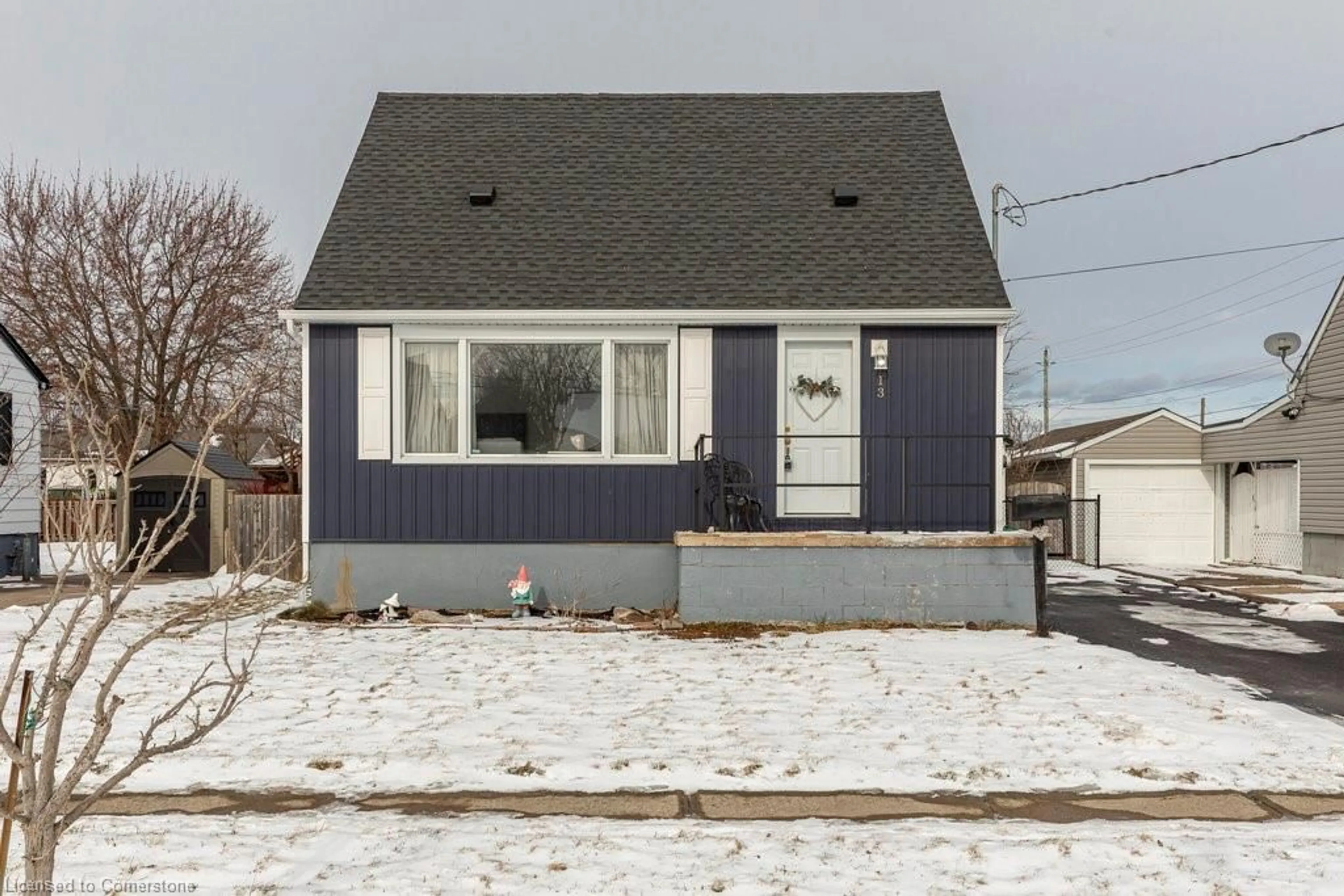 Home with vinyl exterior material, street for 13 Admiral Rd, St. Catharines Ontario L2P 1G4