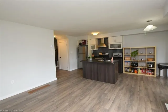 Additional property image - 50 Sherway Dr