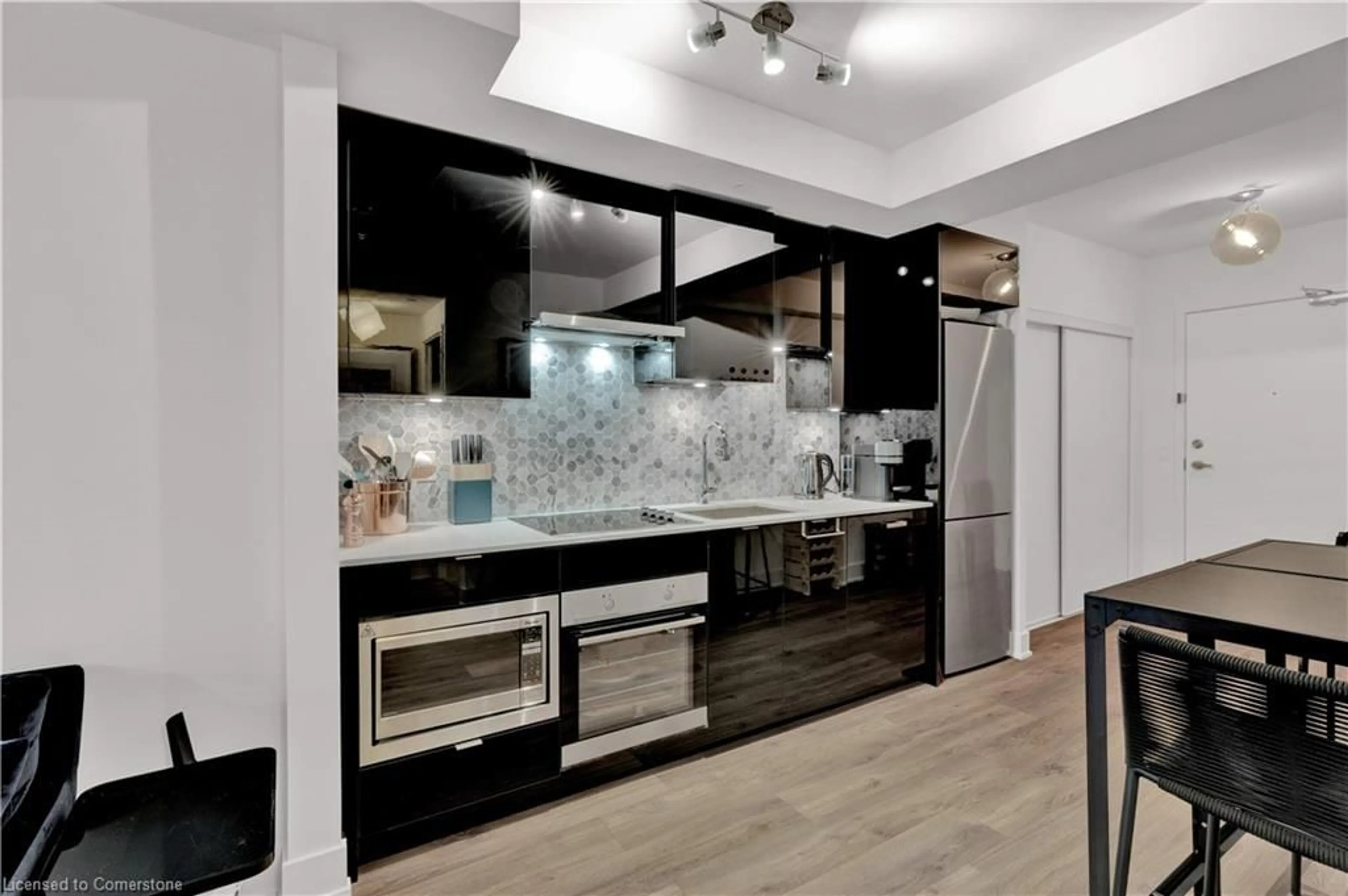 Contemporary kitchen, ceramic/tile floor for 99 Broadway Ave #2107, Toronto Ontario M4P 1V2