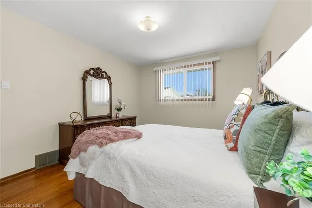Additional property image - 43 Seaton Place Dr