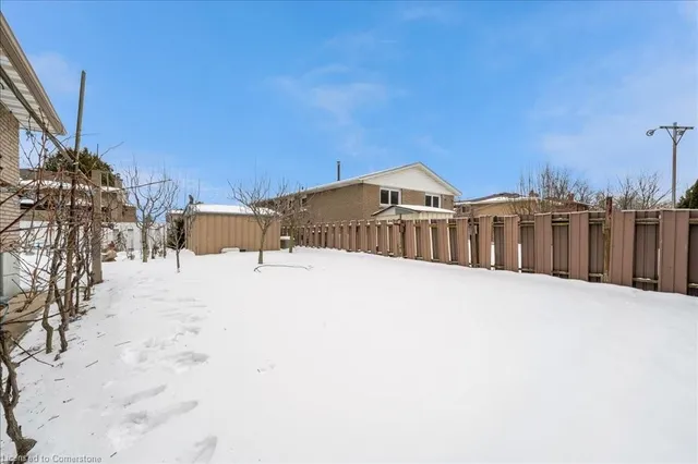 Additional property image - 43 Seaton Place Dr