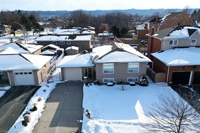 Additional property image - 43 Seaton Place Dr