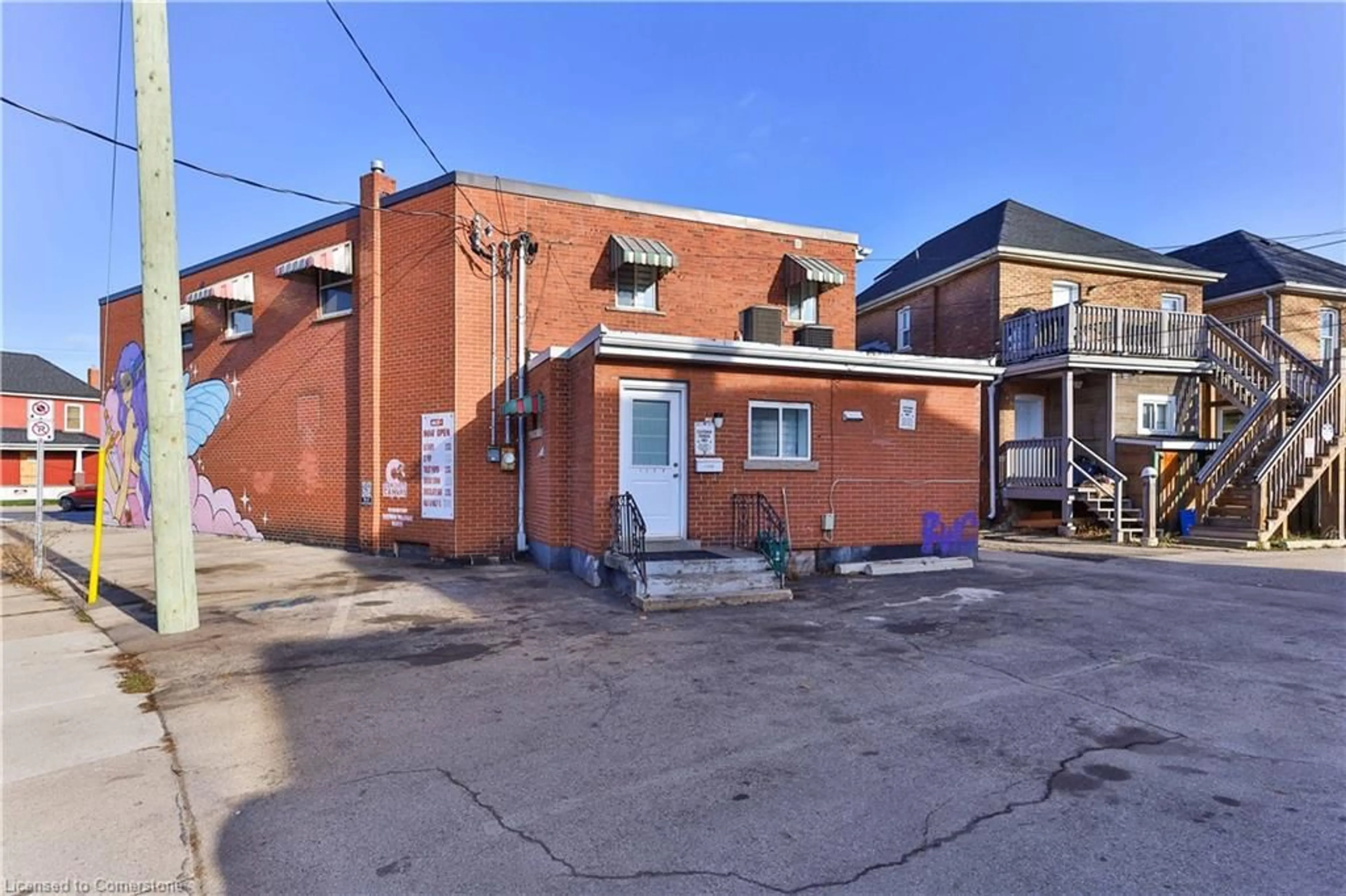 Unknown for 1256 King St, Hamilton Ontario L8M 1G8