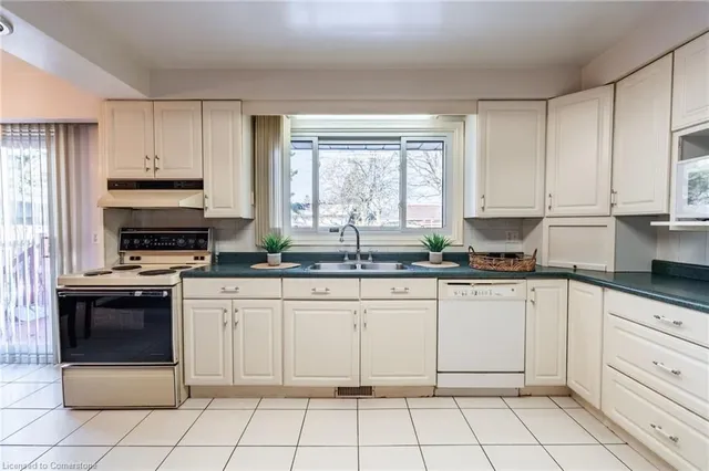 Additional property image - 9 Laurier Ave