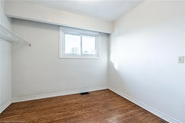 Additional property image - 9 Laurier Ave