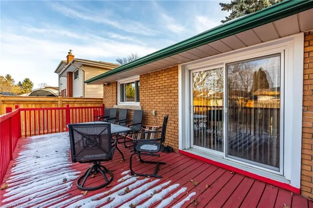 Additional property image - 9 Laurier Ave